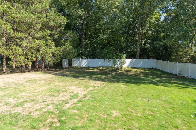 26 Meadowbrook Road, West Haven, CT 06516