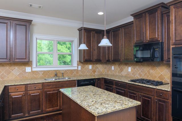 604 Delany Court, Boiling Springs, SC 29316