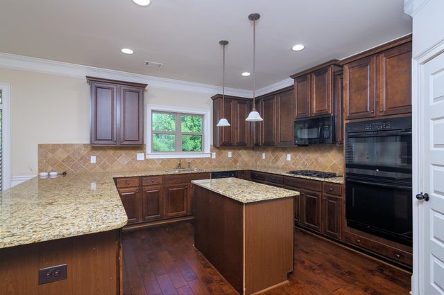 604 Delany Court, Boiling Springs, SC 29316