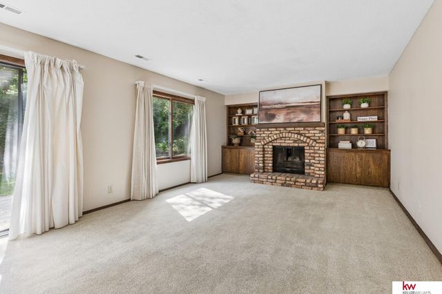402 Kountze Memorial Drive, Bellevue, NE 68005
