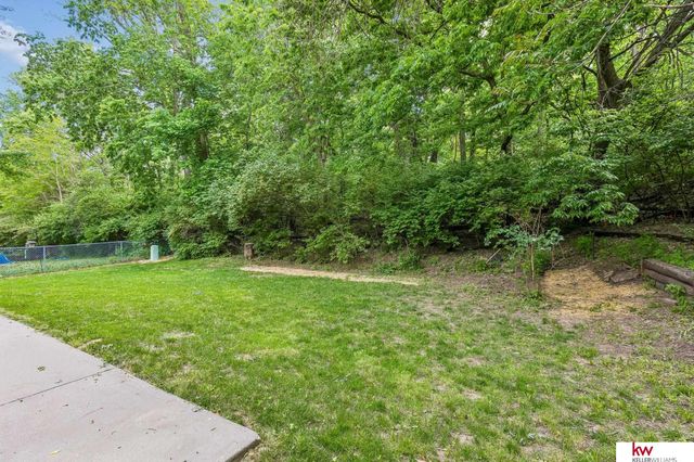 402 Kountze Memorial Drive, Bellevue, NE 68005