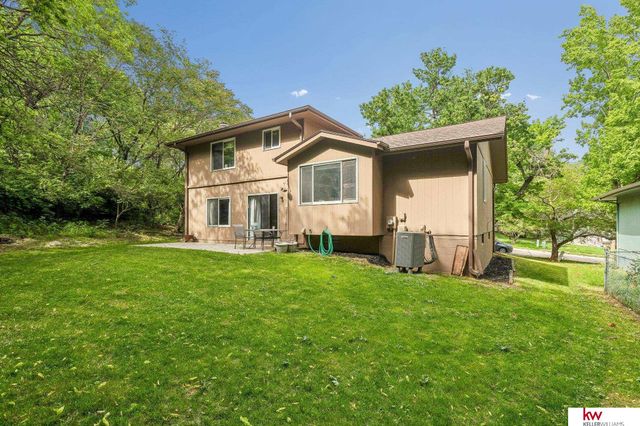 402 Kountze Memorial Drive, Bellevue, NE 68005