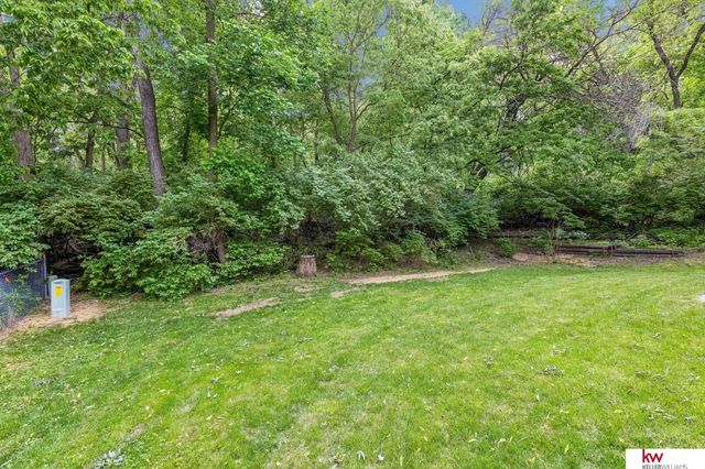 402 Kountze Memorial Drive, Bellevue, NE 68005