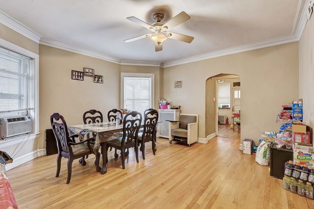 4621 N Lawndale Avenue, Chicago, IL 60625