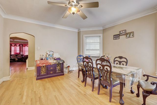 4621 N Lawndale Avenue, Chicago, IL 60625