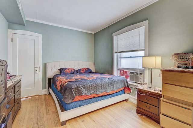 4621 N Lawndale Avenue, Chicago, IL 60625