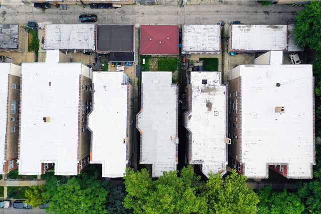 4621 N Lawndale Avenue, Chicago, IL 60625