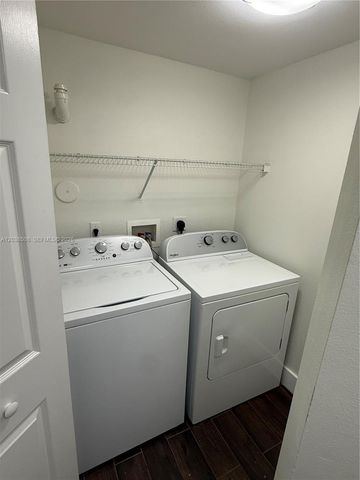 2442 Centergate Dr 206, Miramar, FL 33025