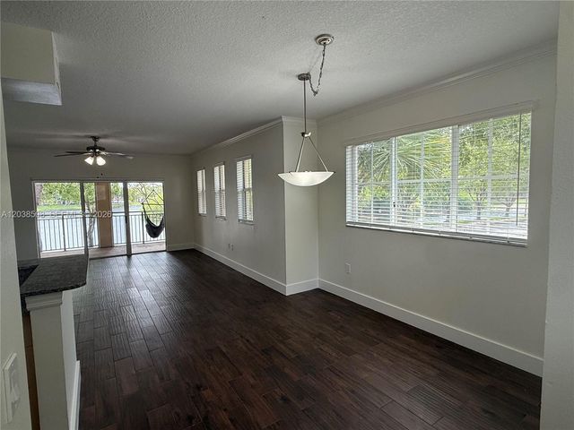 2442 Centergate Dr 206, Miramar, FL 33025
