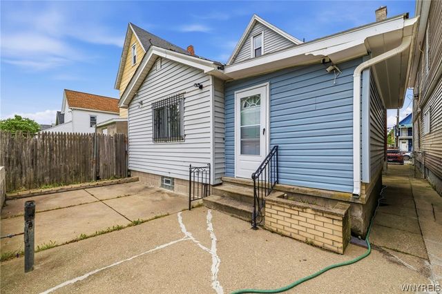 504 Plymouth Avenue, Buffalo, NY 14213