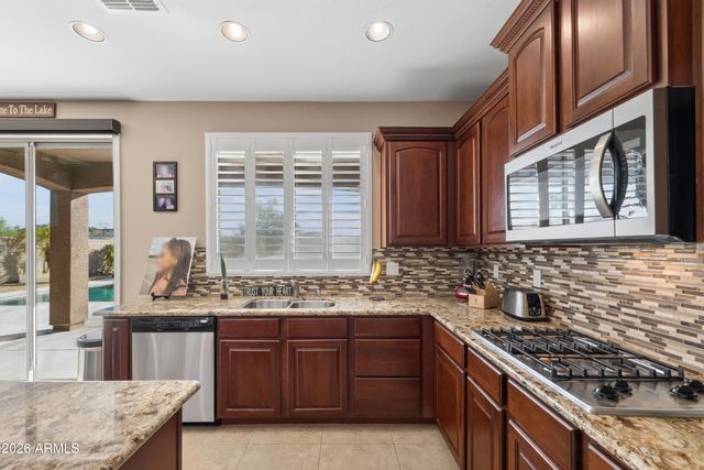 18159 W BUCKHORN Drive, Goodyear, AZ 85338