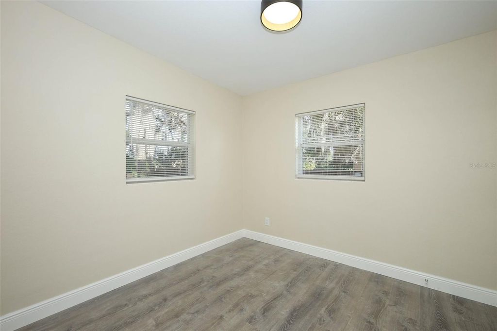 Image 24 of property listing at 5313 BONNIE BRAE CIRCLE, Orlando, FL 32808