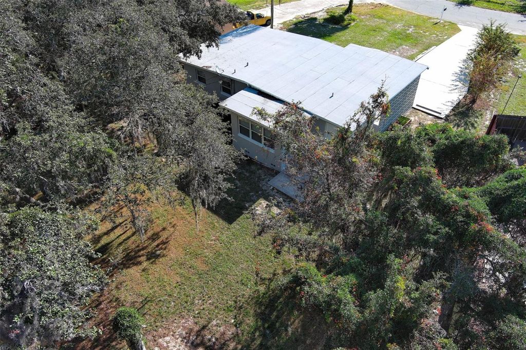 Image 30 of property listing at 5313 BONNIE BRAE CIRCLE, Orlando, FL 32808