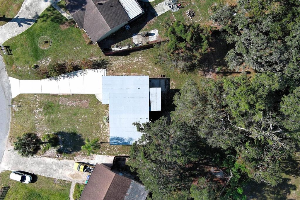 Image 33 of property listing at 5313 BONNIE BRAE CIRCLE, Orlando, FL 32808