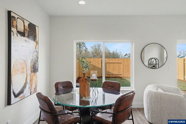 2586 Promise Wy, Lebanon, OR 97355