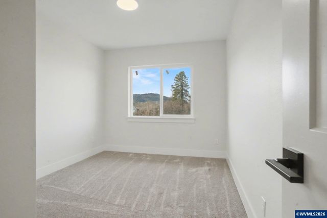 2586 Promise Wy, Lebanon, OR 97355