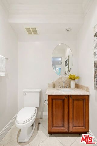 11749 Goshen Avenue 401, Los Angeles, CA 90049