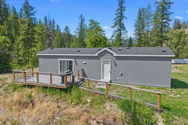 4440 Northport Waneta Rd, Northport, WA 99114