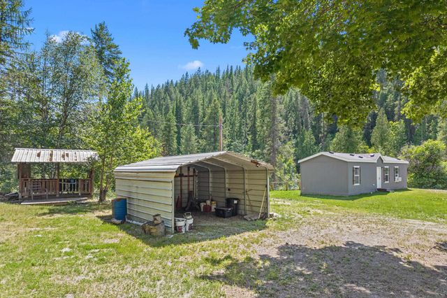 4440 Northport Waneta Rd, Northport, WA 99114