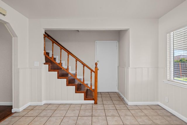 4774 E Simpson Avenue, Fresno, CA 93703