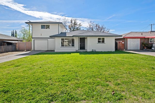 4774 E Simpson Avenue, Fresno, CA 93703