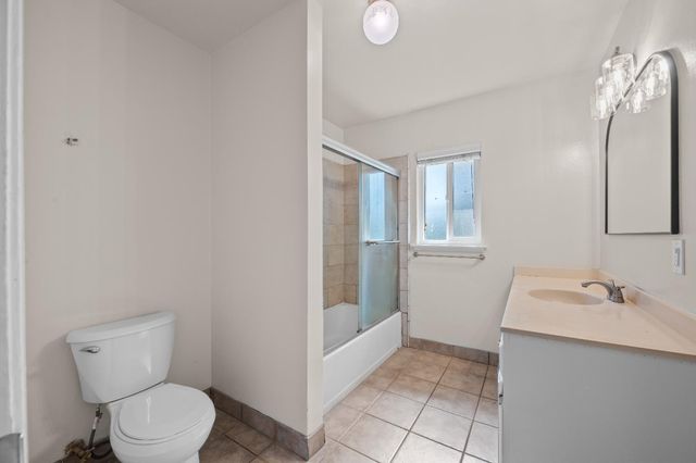 4774 E Simpson Avenue, Fresno, CA 93703