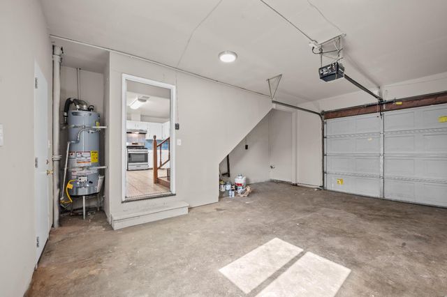 4774 E Simpson Avenue, Fresno, CA 93703