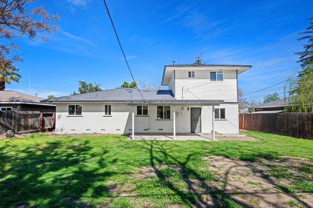 4774 E Simpson Avenue, Fresno, CA 93703