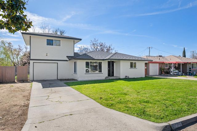 4774 E Simpson Avenue, Fresno, CA 93703