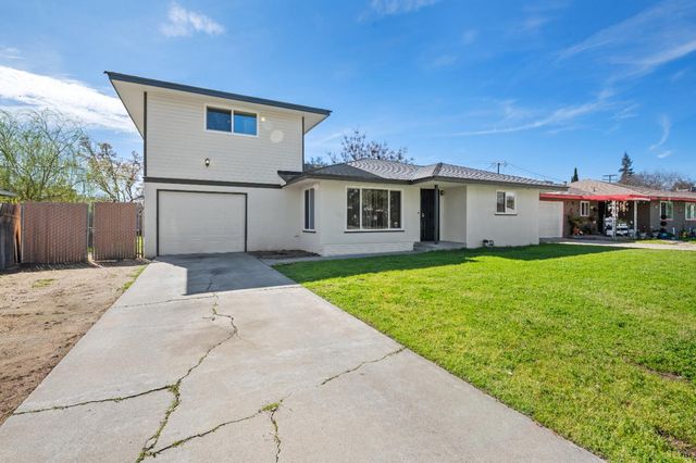 4774 E Simpson Avenue, Fresno, CA 93703