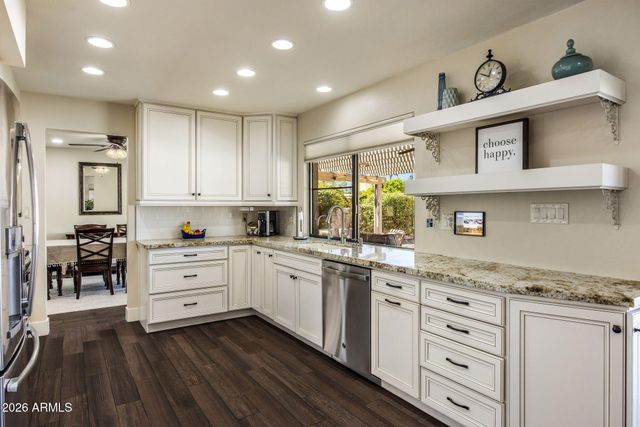 312 E BROOK HOLLOW Drive, Phoenix, AZ 85022