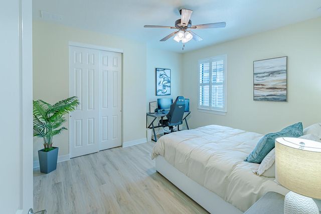 221 SE Longview Drive, Port St. Lucie, Port St Lucie, FL 34984