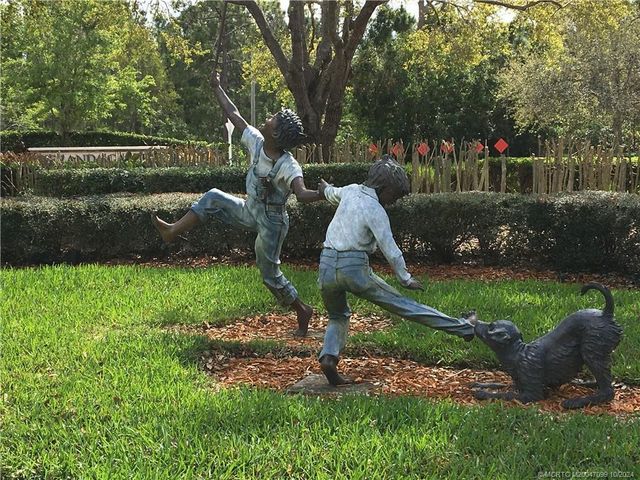 221 SE Longview Drive, Port St. Lucie, Port St Lucie, FL 34984