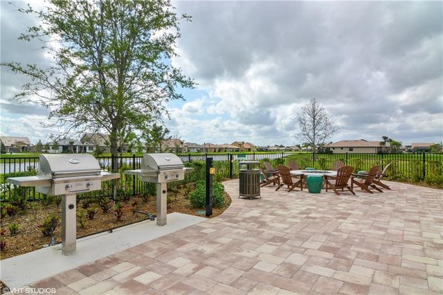 221 SE Longview Drive, Port St. Lucie, Port St Lucie, FL 34984