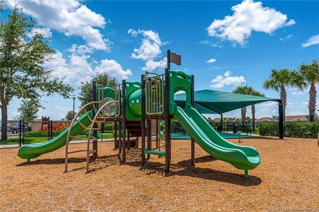 221 SE Longview Drive, Port St. Lucie, Port St Lucie, FL 34984