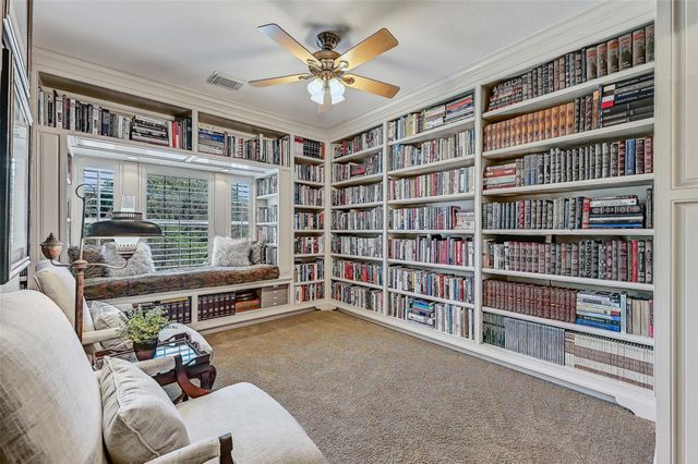 110 Century Drive, Friendswood, TX 77546