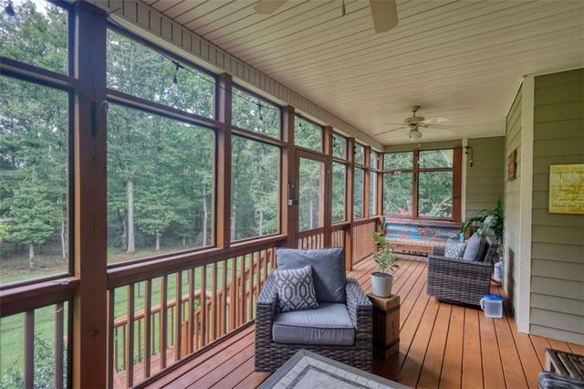 10 Nicklaus Circle, Social Circle, GA 30025