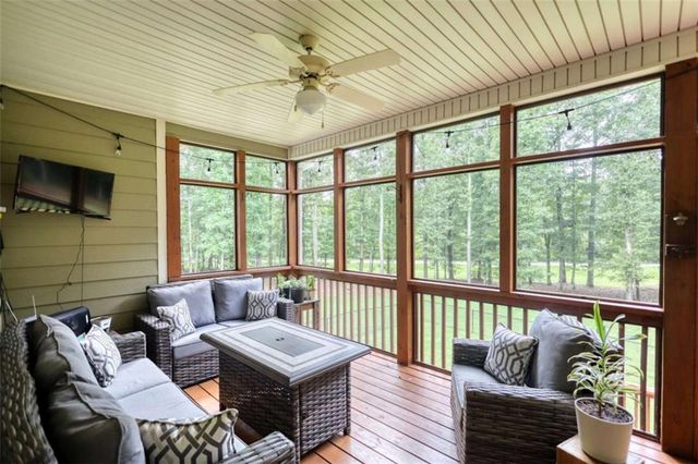 10 Nicklaus Circle, Social Circle, GA 30025