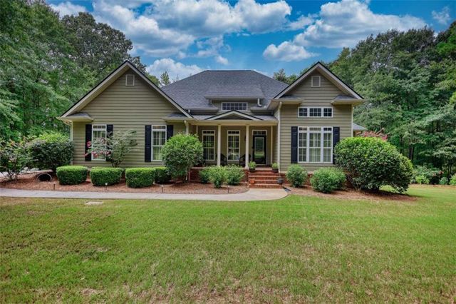 10 Nicklaus Circle, Social Circle, GA 30025