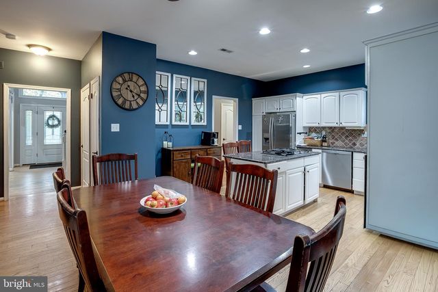 12 HARVEST LN, Medford, NJ 08055