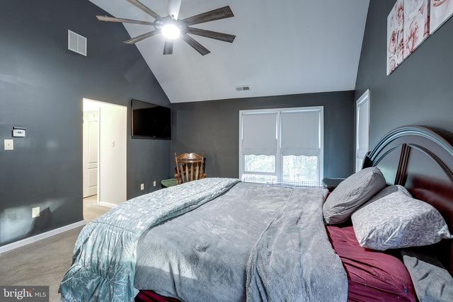 12 HARVEST LN, Medford, NJ 08055