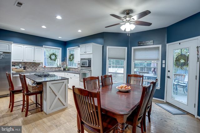 12 HARVEST LN, Medford, NJ 08055