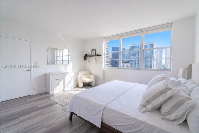 801 Brickell Bay Drive 1961, Miami, FL 33131