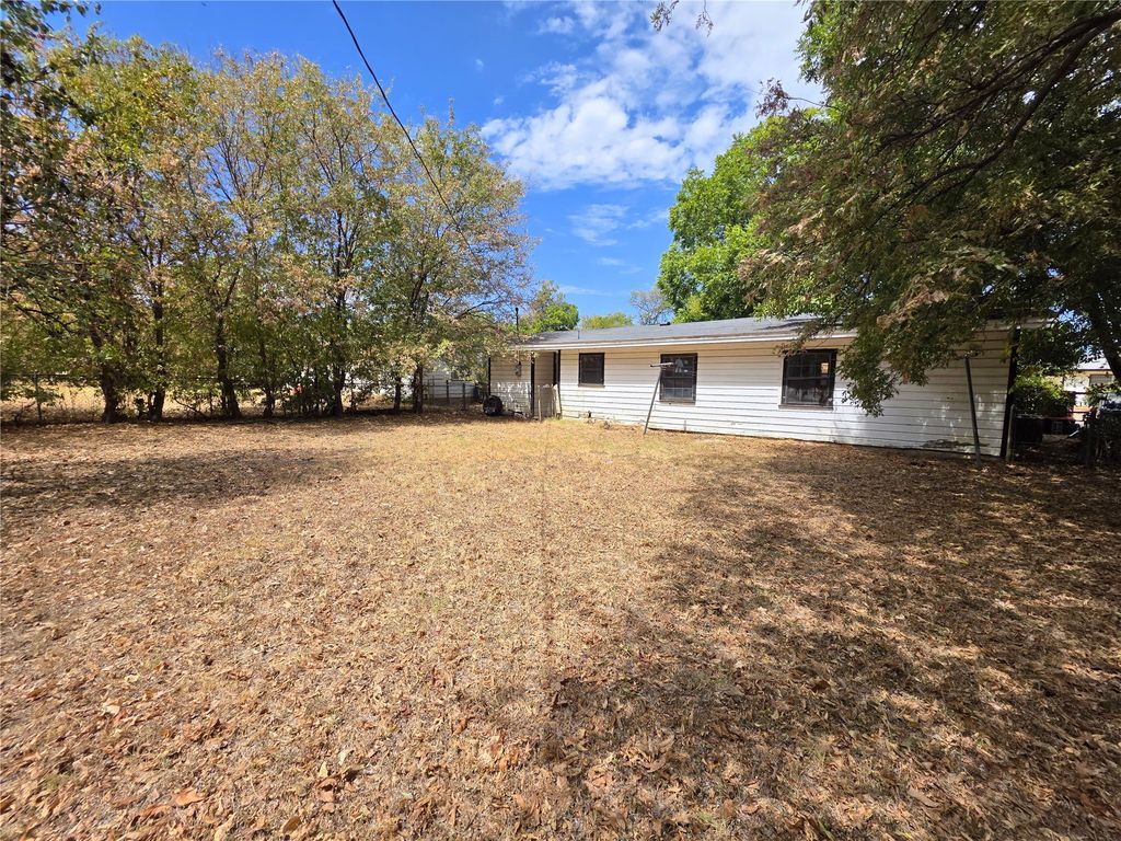 4424 Littlejohn Avenue, Fort Worth, TX 76105 — photo 2