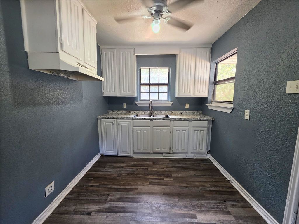 4424 Littlejohn Avenue, Fort Worth, TX 76105 — photo 3
