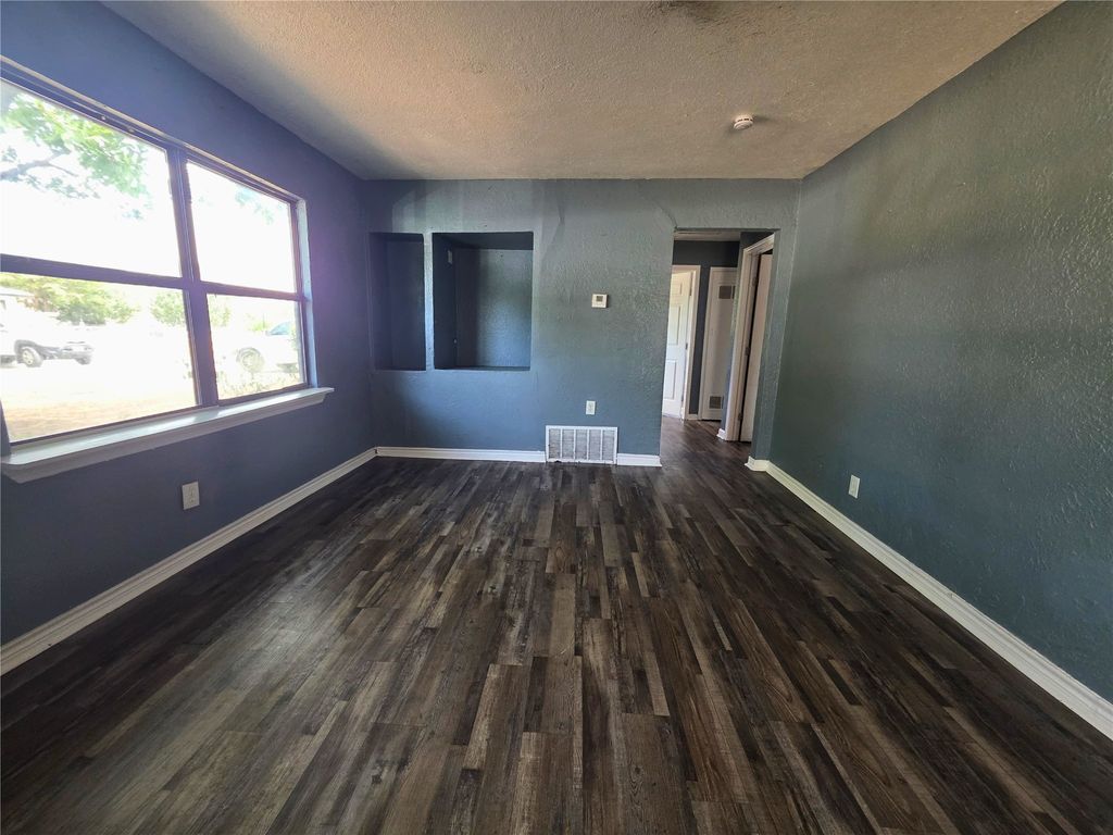4424 Littlejohn Avenue, Fort Worth, TX 76105 — photo 5