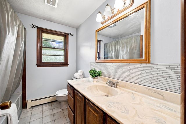 460 Shaker Rd, Westfield, MA 01085