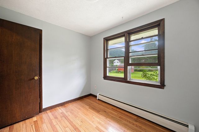 460 Shaker Rd, Westfield, MA 01085