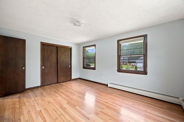 460 Shaker Rd, Westfield, MA 01085
