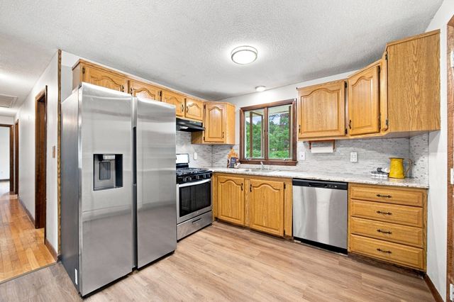 460 Shaker Rd, Westfield, MA 01085